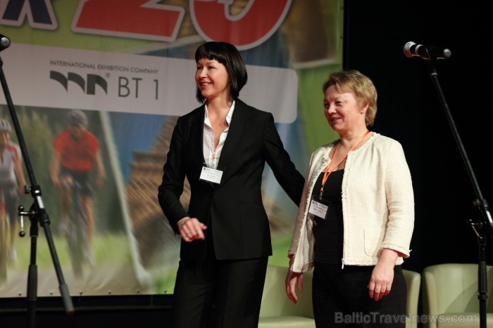 Pirmo reizi «Gada cilvēks tūrismā 2012» komisija noteica jaunu nomināciju - «Par ievērojamu ieguldījumu tūrisma biznesā 2012». Foto: Juris Ķilkuts, Fo Pirmo reizi «Gada cilvēks tūrismā 2012» komisija noteica jaunu nomināciju - «Par ievērojamu ieguldījumu tūrisma biznesā 2012». Foto: Juris Ķilkuts, Fo 88051