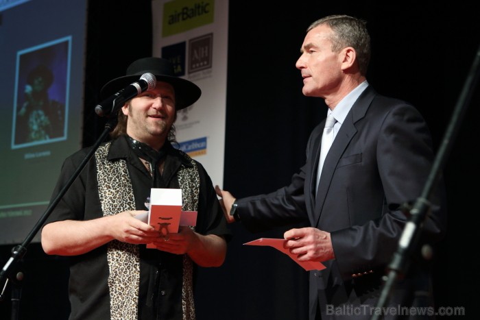 Balvu «Gada cilvēks tūrismā 2012» nominācijā «Uzņēmējs naktsmītņu biznesā 2012» saņem Stīvs Lorens, Liepājas viesnīca «Fontaine». Foto: Juris Ķilkuts, Balvu «Gada cilvēks tūrismā 2012» nominācijā «Uzņēmējs naktsmītņu biznesā 2012» saņem Stīvs Lorens, Liepājas viesnīca «Fontaine». Foto: Juris Ķilkuts, 88060