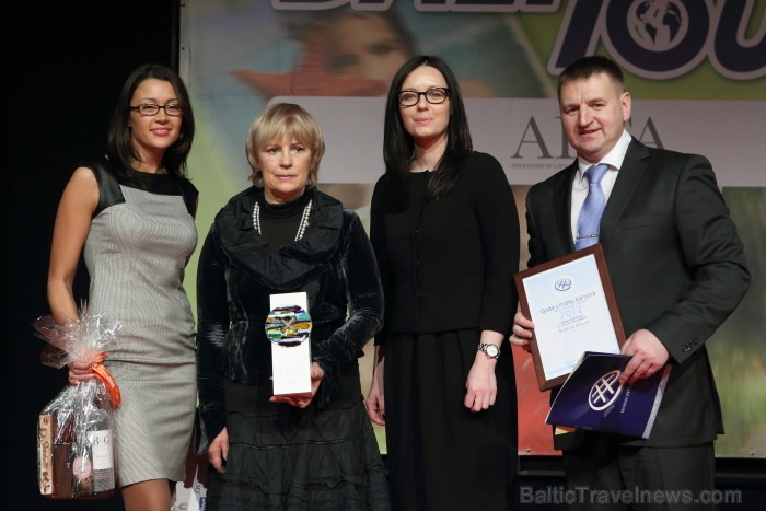 Balvu «Gada cilvēks tūrismā 2012» nominācijā «Uzņēmējs tūrisma aģentūru un tūroperatoru biznesā 2012» saņem Natālija Sukure, tūrisma aģentūra «TAS Bal Balvu «Gada cilvēks tūrismā 2012» nominācijā «Uzņēmējs tūrisma aģentūru un tūroperatoru biznesā 2012» saņem Natālija Sukure, tūrisma aģentūra «TAS Bal 88079