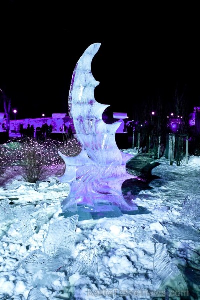 15. jubilejas gada skulptūras veidotas no rekordliela ledus daudzuma, bet skatītāji Jelgavā tika pārsteigti ar dažādiem priekšnesumiem un šoviem. www. 88115
