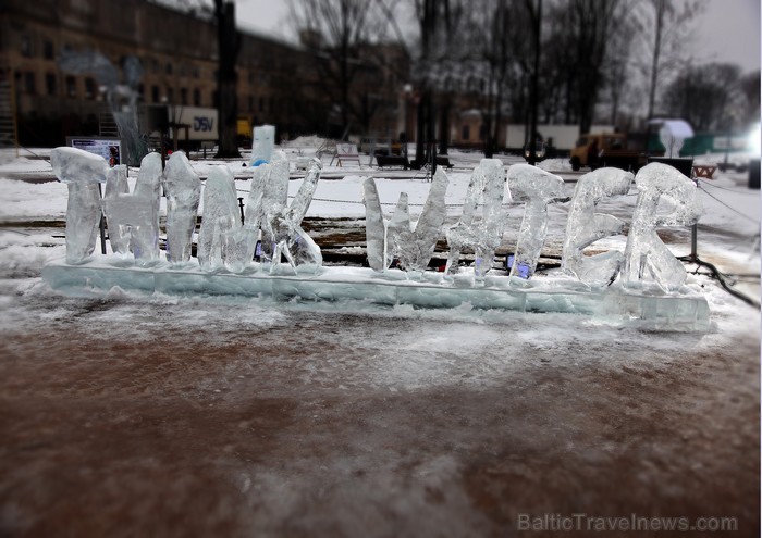 15. jubilejas gada skulptūras veidotas no rekordliela ledus daudzuma, bet skatītāji Jelgavā tika pārsteigti ar dažādiem priekšnesumiem un šoviem. www. 88119