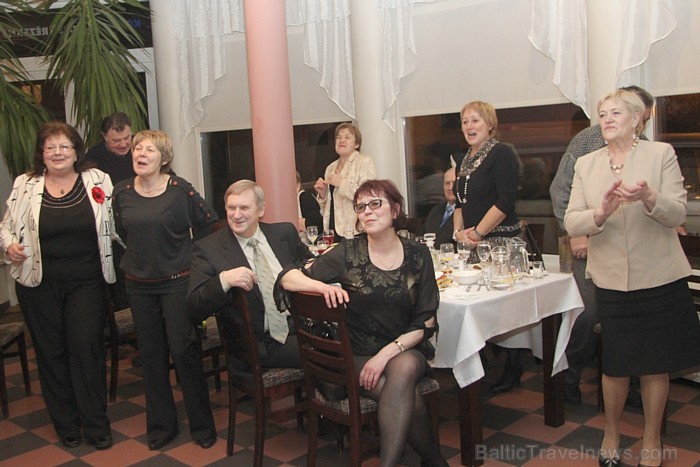Latgales viesnīcas «Kolonna Hotel Rēzekne» restorāns «Rozalija» aicina uz lustīgajiem «Latgalīšu vokorim» - www.hotelkolonna.com 88869