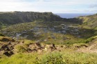 Orongo krāteris - lielākais uz salas, viens no iespējamajiem iemesliem kāpēc polinēziešu valodā Rapa Nui nozīmē pasaules naba. Šī ir viena no divām sv 18