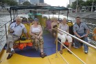 Grupa braucienā pa Singapūras centrālo upi - viena no īsākajām upēm, pa kuru var doties izbraukumā ar laivu – kopā 1,5 kilometri - www.traveltime.lv 14