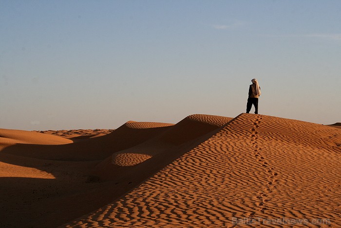 Dodies ar kamieli iepazīt Sahāras saullēktu Tunisijā. Vairāk informācijas par Tunisiju kā tūrisma galamērķi www.tourisme.gov.tn Dodies ar kamieli iepazīt Sahāras saullēktu Tunisijā. Vairāk informācijas par Tunisiju kā tūrisma galamērķi www.tourisme.gov.tn 90039
