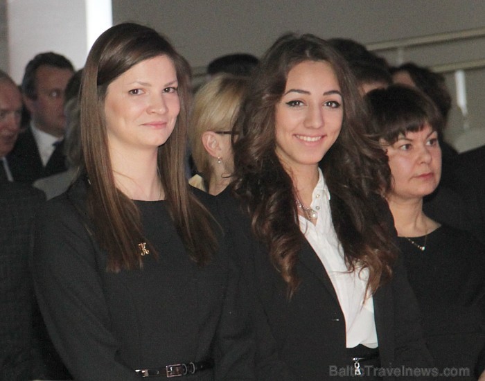 Polijas apdrošināšanas kompānija «PZU» 14.03.2013 ar grandiozu balli Rīgas Mākslas telpā ienāk Latvijas tirgū - www.pzu.lv Polijas apdrošināšanas kompānija «PZU» 14.03.2013 ar grandiozu balli Rīgas Mākslas telpā ienāk Latvijas tirgū - www.pzu.lv 90232