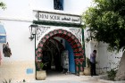 Tirdziņš Mini Souk atrodas uz Tunisijas lielākās salas - Džerbas. Te var ne tikai iegādāties vietējo amatnieku izstrādājumus, bet arī iepazīt Tunisija 1