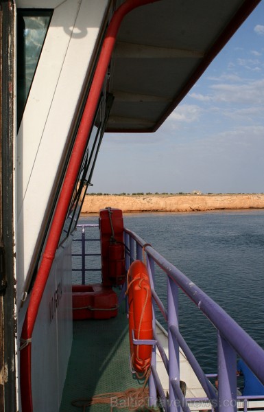 Pēc viesošanās uz Tunisijas lielākās salas Džerba, no Ajim ostas ar prāmji dodamies atpakaļ uz kontinentu, lai turpinātu apceļot dienvidu Tunisiju. Nā 90473