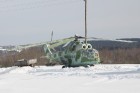Netālu no Daugavpils vienas mājas pagalmu rotā īsts helikopters 15