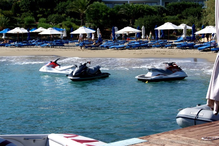 Krētas greznais kūrorts Elunda piedāvā dažādas atrakcijas uz ūdens gan ģimenēm ar bērniem, gan adrenalīna cienītājiem www.visitgreece.gr 91045