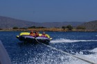 Krētas greznais kūrorts Elunda piedāvā dažādas atrakcijas uz ūdens gan ģimenēm ar bērniem, gan adrenalīna cienītājiem www.visitgreece.gr 17