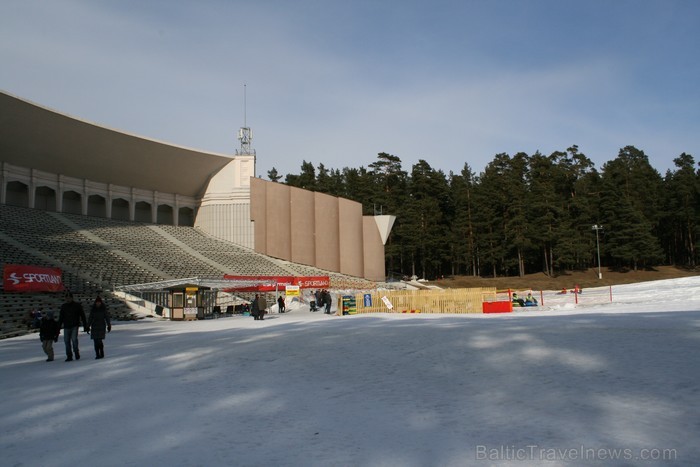 Sniega Parkā Mežaparkā vēl iespējams baudīt ziemas priekus, ko aktīvi izmanto gan bērni, gan pieaugušie www.sniegaparks.lv Sniega Parkā Mežaparkā vēl iespējams baudīt ziemas priekus, ko aktīvi izmanto gan bērni, gan pieaugušie www.sniegaparks.lv 91186