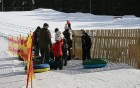 Sniega Parkā Mežaparkā vēl iespējams baudīt ziemas priekus, ko aktīvi izmanto gan bērni, gan pieaugušie 
www.sniegaparks.lv 1