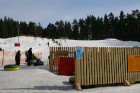Sniega Parkā Mežaparkā vēl iespējams baudīt ziemas priekus, ko aktīvi izmanto gan bērni, gan pieaugušie www.sniegaparks.lv 10