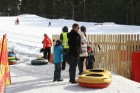 Sniega Parkā Mežaparkā vēl iespējams baudīt ziemas priekus, ko aktīvi izmanto gan bērni, gan pieaugušie www.sniegaparks.lv 18