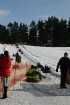 Sniega Parkā Mežaparkā vēl iespējams baudīt ziemas priekus, ko aktīvi izmanto gan bērni, gan pieaugušie www.sniegaparks.lv 21