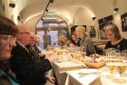 Vecrīgas restorāna Le Dome degustācijas vakariņās 3.04.2013 piedalījās mediju pārstāvji, alus eksperti, restorāna īpašnieks un restorāna vadība 2