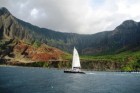 Kauaii sala - auglīgas ielejas ar krāšņiem ūdenskritumiem. Redzējām pat vientuļu stāvu mazā liedagā... Foto: www.lidojumi.lv 7