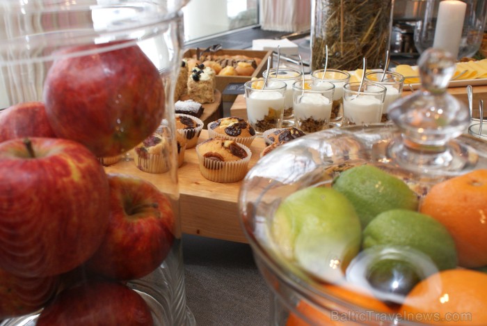 Restorāns Bibliotēka No1 (Tērbatas ielā 2, Rīga) aicina uz vēlajam brokastīm jeb brunch svētdienās no pulksten 11:00 līdz 16:00. Foto: www.restoransbi Restorāns Bibliotēka No1 (Tērbatas ielā 2, Rīga) aicina uz vēlajam brokastīm jeb brunch svētdienās no pulksten 11:00 līdz 16:00. Foto: www.restoransbi 91724