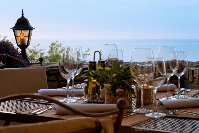 Baltic Beach Hotel restorāns il Sole aicina uz saulaino brunch jeb vēlajām brokastīm jūras krastā katru sestdienu un svētdienu no pulksten no 10:00 lī 91753