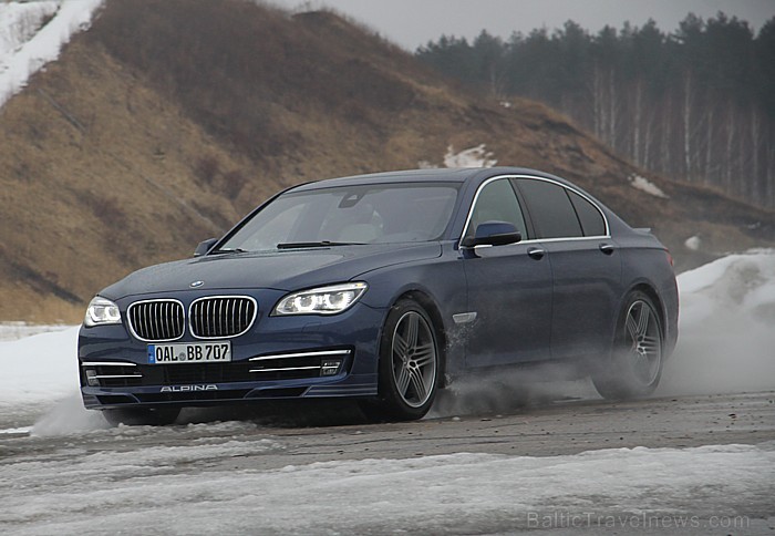 Pirmo reizi Latvijā BMW Alpina piedāvāja 11.04.2013 vienlaicīgi testēt 4 modeļus (D5, B5, B6 un B7) ar www.inchcape-bmauto.lv atbalstu 91802