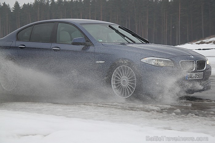 Pirmo reizi Latvijā BMW Alpina piedāvāja 11.04.2013 vienlaicīgi testēt 4 modeļus (D5, B5, B6 un B7) ar www.inchcape-bmauto.lv atbalstu 91804