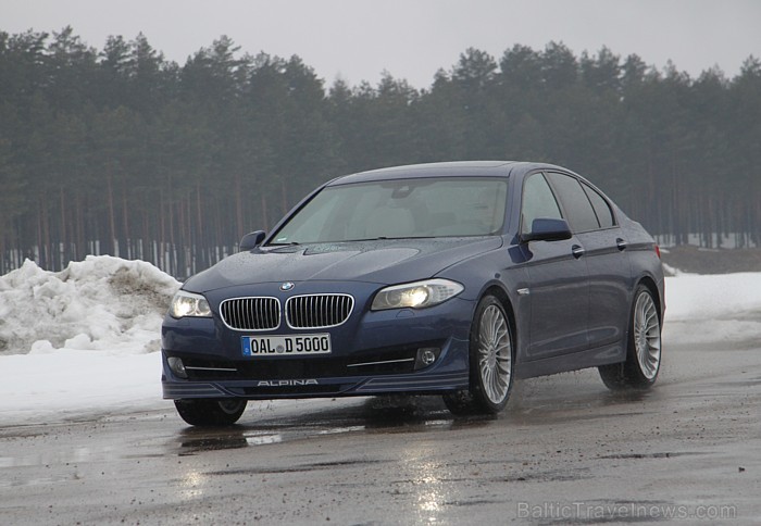 Pirmo reizi Latvijā BMW Alpina piedāvāja 11.04.2013 vienlaicīgi testēt 4 modeļus (D5, B5, B6 un B7) ar www.inchcape-bmauto.lv atbalstu 91808