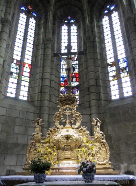 Klosteris Chartreuse St Sauveur ir neaizmirstams 15.gadsimta arhitektūras un vēstures piemineklis. Tas atrodas pilsētā Villefranche-de-Rouergue un ir Klosteris Chartreuse St Sauveur ir neaizmirstams 15.gadsimta arhitektūras un vēstures piemineklis. Tas atrodas pilsētā Villefranche-de-Rouergue un ir 91926