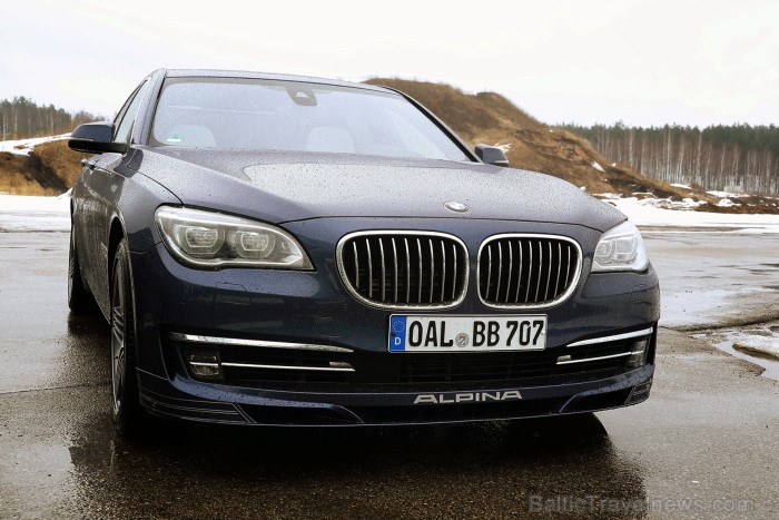 Travelnews.lv redakcija testē BMW Alpina modeļus sporta kompleksā 333. Foto: Juris Ķilkuts, www.fotoatelje.lv 92119