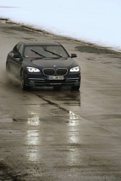 Travelnews.lv redakcija testē BMW Alpina modeļus sporta kompleksā 333. Foto: Juris Ķilkuts, www.fotoatelje.lv 92124