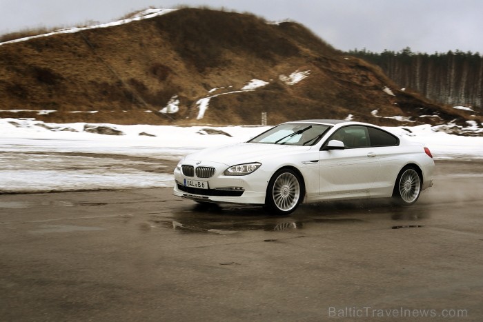 Travelnews.lv redakcija testē BMW Alpina modeļus sporta kompleksā 333. Foto: Juris Ķilkuts, www.fotoatelje.lv 92126