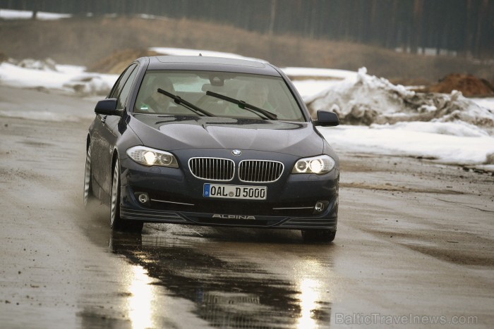 Travelnews.lv redakcija testē BMW Alpina modeļus sporta kompleksā 333. Foto: Juris Ķilkuts, www.fotoatelje.lv 92130