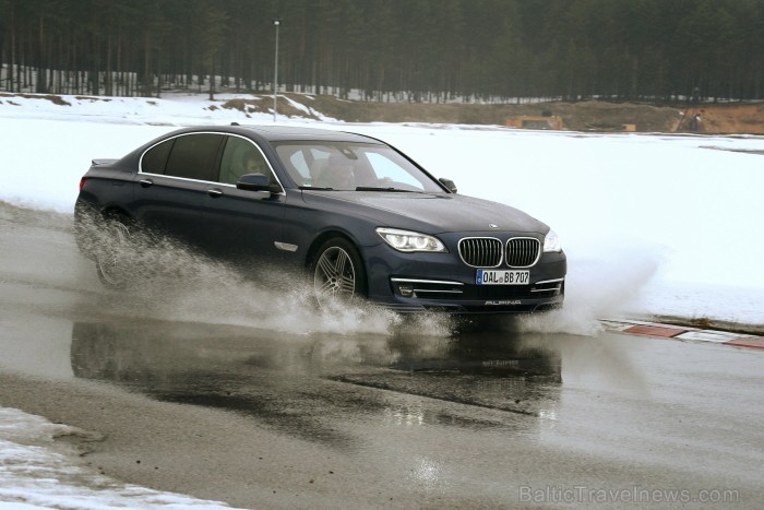 Travelnews.lv redakcija testē BMW Alpina modeļus sporta kompleksā 333. Foto: Juris Ķilkuts, www.fotoatelje.lv 92141