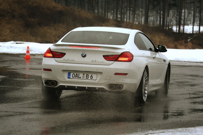 Travelnews.lv redakcija testē BMW Alpina modeļus sporta kompleksā 333. Foto: Juris Ķilkuts, www.fotoatelje.lv 92143