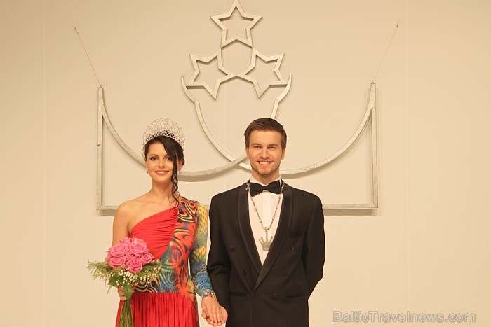 Konkursā «Mis un Misters Latvija 2012» uzvarēja Liliana Garkalne no Rēzeknes un Mareks Mohovikovs no Alūksnes. Vairāk informācijas - 92381