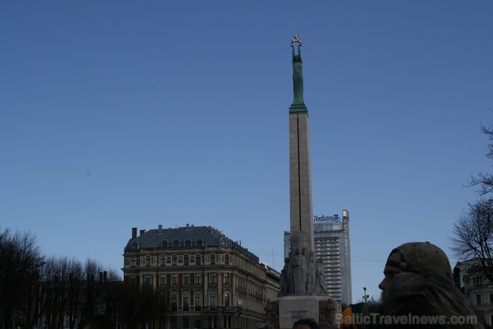 Rīgas velo nedēļas 2013 ietvaros velosipēdisti pie Brīvības pieminekļa pulcējās uz Rīga velo parādi - iepazīsti Pārdaugavu. 93177