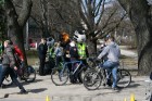 Rīgas velo nedēļas 2013 ietvaros velosipēdisti pie Brīvības pieminekļa pulcējās uz Rīga velo parādi - iepazīsti Pārdaugavu. 9