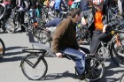 Rīgas velo nedēļas 2013 ietvaros velosipēdisti pie Brīvības pieminekļa pulcējās uz Rīga velo parādi - iepazīsti Pārdaugavu. 34