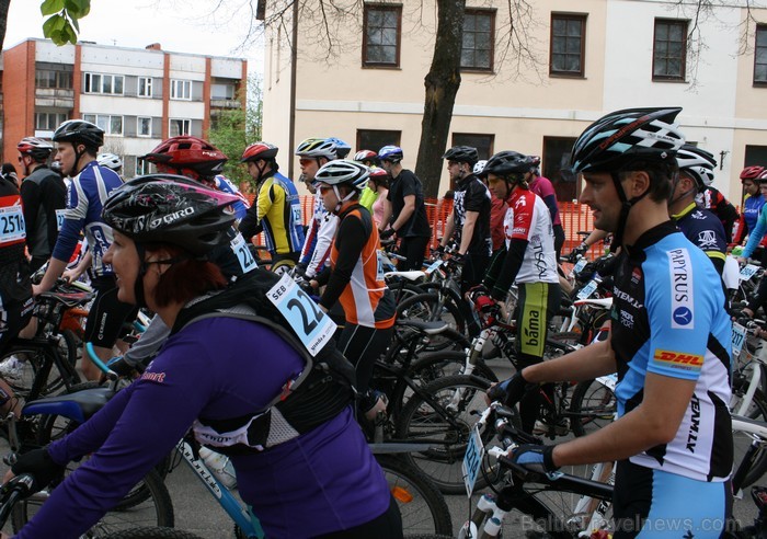 2013. gada pirmais SEB MTB posma starts tika dots Cēsīs, lai jau tālāk riteņbraucēji varētu doties līdz pat Valmierai. 93986