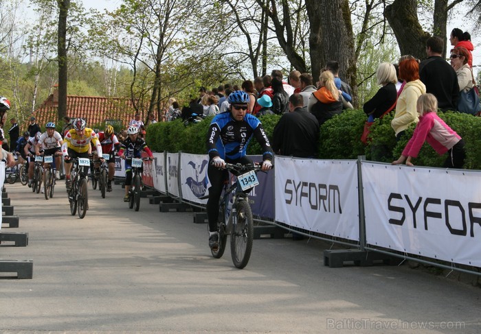 SEB MTB maratona pirmā posma dalībnieki finišēja Valmierā. 94039