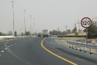 Uz Dubaijas autostrādēm atļautais ātrums ir 120 km/h, bet daži autovadītāji brauc arī 139 km/h 9