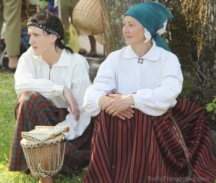 Gulbene 18. maijā aicināja visus interesentus uz vasaras tūrisma sezonas atklāšanu. Foto sponsors: www.milmani.blogspot.com Gulbene 18. maijā aicināja visus interesentus uz vasaras tūrisma sezonas atklāšanu. Foto sponsors: www.milmani.blogspot.com 94453
