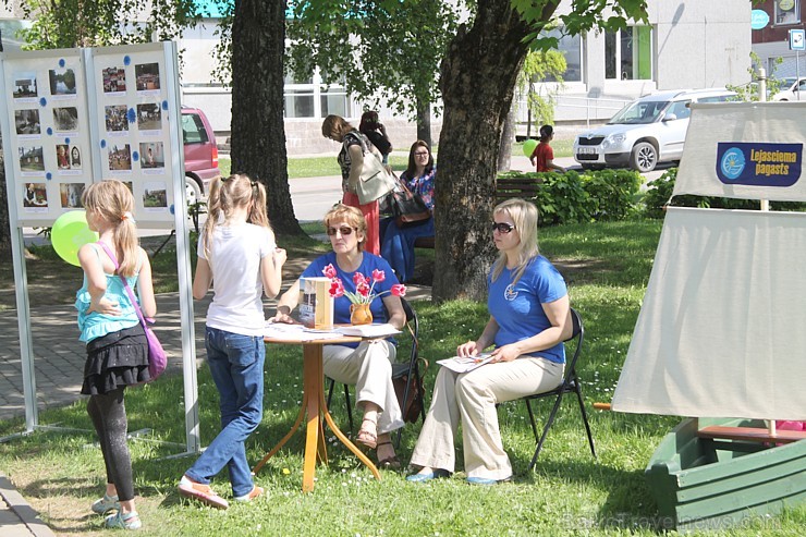 Gulbene 18. maijā aicināja visus interesentus uz vasaras tūrisma sezonas atklāšanu. Foto sponsors: www.milmani.blogspot.com Gulbene 18. maijā aicināja visus interesentus uz vasaras tūrisma sezonas atklāšanu. Foto sponsors: www.milmani.blogspot.com 94490