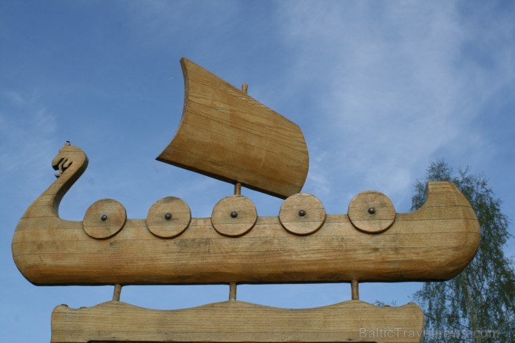 Suvenīri, Pļaviņu TIC, Vikingu laiva 