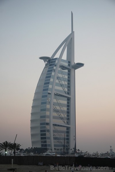 Travelnews.lv apmeklē pasaules populāro luksus viesnīcu Burj Al Arab, kas atrodas Dubaijā. Foto sponsors: www.GoAdventure.lv 94656