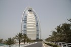 Travelnews.lv apmeklē pasaules populāro luksus viesnīcu Burj Al Arab, kas atrodas Dubaijā. Foto sponsors: www.GoAdventure.lv 34