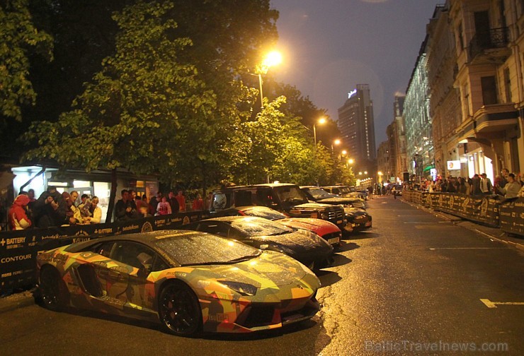 Bagātnieku rallijs «Gumball 3000» Rīgā nakšņo Radisson Blu Elizabete (www.radissonblu.lv/elizabetehotel-riga) Bagātnieku rallijs «Gumball 3000» Rīgā nakšņo Radisson Blu Elizabete (www.radissonblu.lv/elizabetehotel-riga) 94747