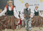 Tautas deju festivāls «Latvju bērni danci veda» Krāslavā 2013 ar lielkocenta «Pār Daugavu saulei roku deva» programmu. Foto sponsors: www.visitkraslav 54