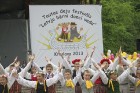 Tautas deju festivāls «Latvju bērni danci veda» Krāslavā 2013 ar lielkocenta «Pār Daugavu saulei roku deva» programmu. Foto sponsors: www.visitkraslav 57