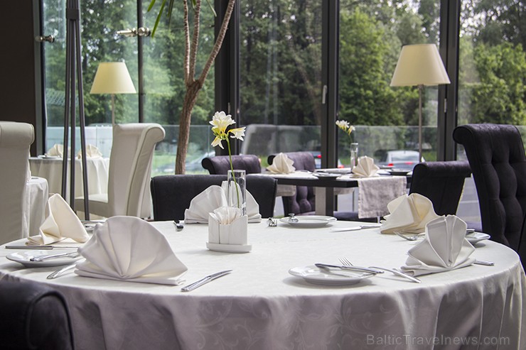 Wellton Elefant Hotel - 153 moderni numuri, 2 konferenču telpas, 1 sanāksmju telpa, restorāns Wellton Elefant Hotel - 153 moderni numuri, 2 konferenču telpas, 1 sanāksmju telpa, restorāns